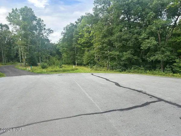 Lot 129 Springwood DR, Hawley, PA 18428