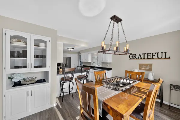1229 APPLETON ST, Menasha, WI 54952