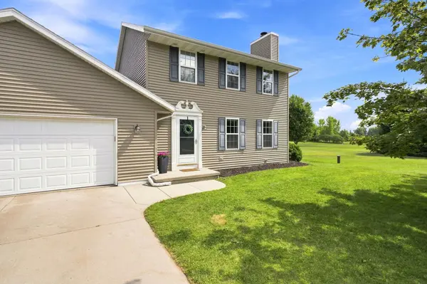 542 HIGHLAND MEADOW TRL, Pulaski, WI 54162