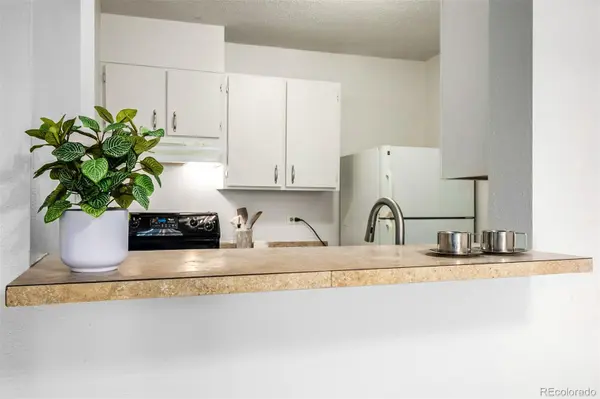 2281 S Vaughn WAY #118A, Aurora, CO 80014