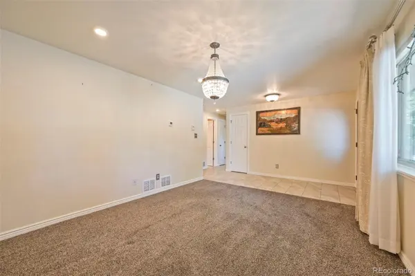 4757 S Oak CT, Littleton, CO 80127