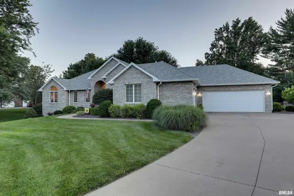2701 CHESWICK RD, Quincy, IL 62301