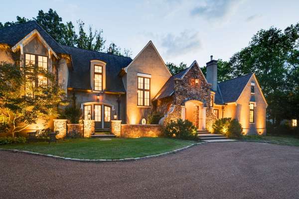 1011 Gateway Ln, Nashville, TN 37220