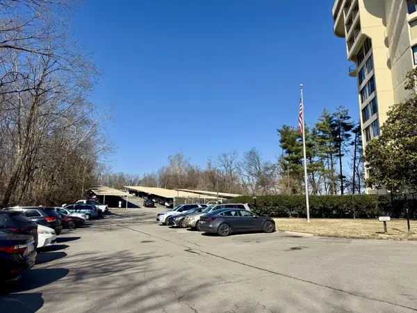 6666 Brookmont Ter #208, Nashville, TN 37205