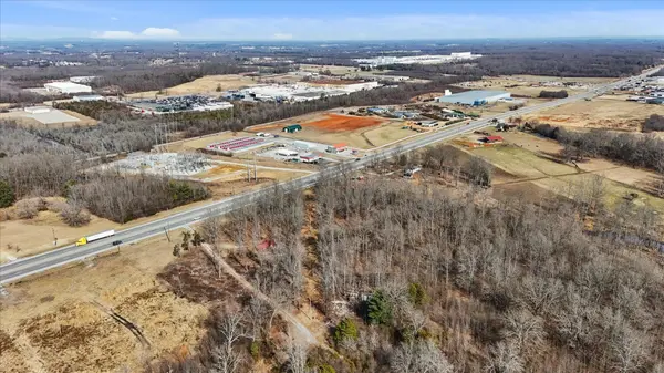 8557 Manchester Hwy, Morrison, TN 37357