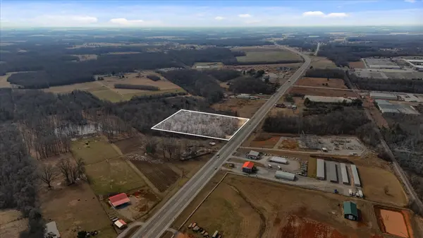 8557 Manchester Hwy, Morrison, TN 37357