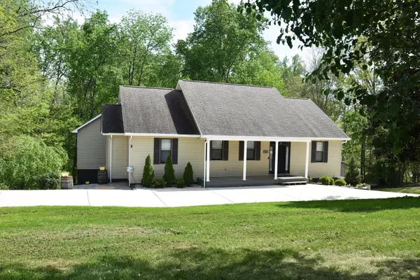 105 W Paradise Dr, Winchester, TN 37398