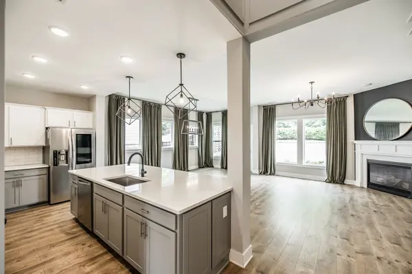 210 Woodhall Ct, White House, TN 37188