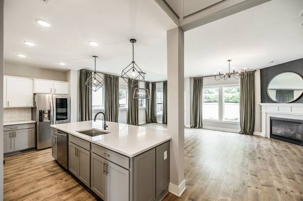 210 Woodhall Ct, White House, TN 37188
