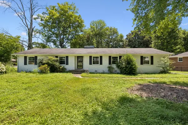 1401 Manor Rd, Columbia, TN 38401