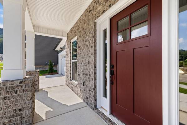 9816 Mayfly Road, Ooltewah, TN 37363