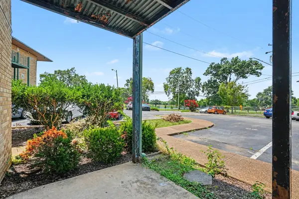 555 N DuPont Ave #B-26, Madison, TN 37115