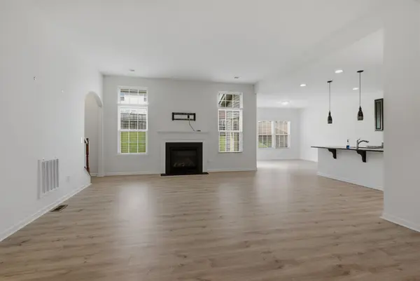 618 Stonebridge Ln, Mount Juliet, TN 37122