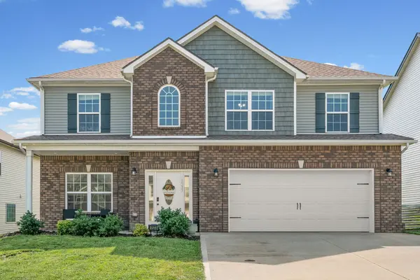 1533 Kestrel Dr, Clarksville, TN 37040
