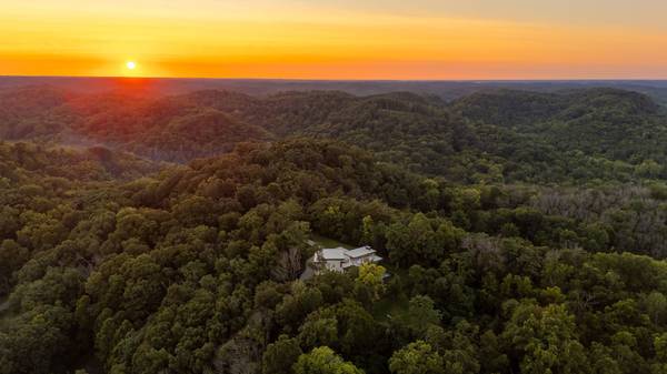 663 Hunters Trl, Nashville, TN 37209