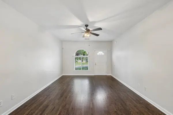 900 Spence Enclave Ct, Nashville, TN 37210