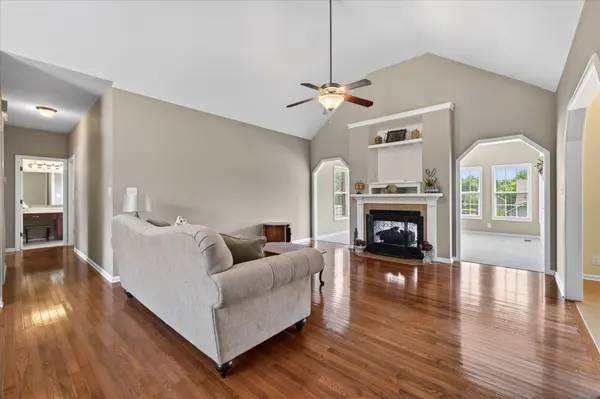 213 Cheshire Rd, Clarksville, TN 37043