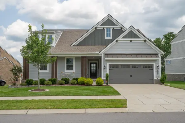 2069 Hedgelawn Dr, Lebanon, TN 37090