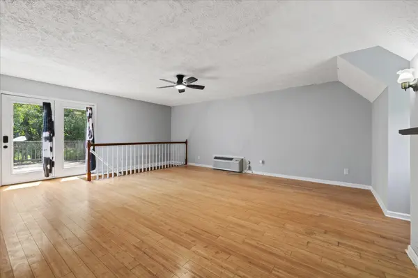 4036 Vernon Creek Rd, Cunningham, TN 37052