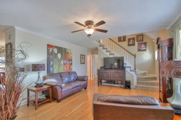 933 Lakeview Ct, Gallatin, TN 37066