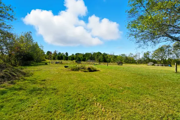 795 White Rd, Portland, TN 37148