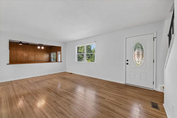 322 Plantation Dr, Clarksville, TN 37042
