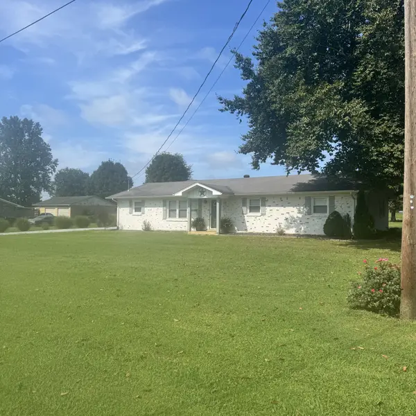 154 Eaton Ln, Manchester, TN 37355