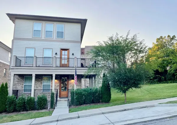 111 Demoss Rd, Nashville, TN 37209