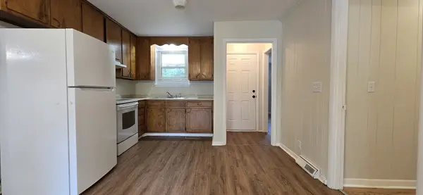 310 Sheriff Dr, Clarksville, TN 37042