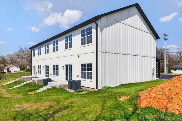 214 W Jere Whitson Rd, Cookeville, TN 38501