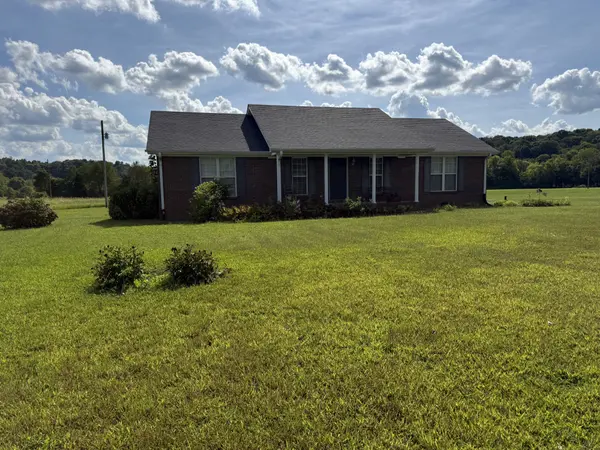 1255 Shady Ln, Pulaski, TN 38478