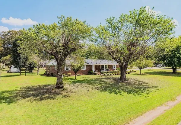 156 S Arrowhead Dr, Mcminnville, TN 37110