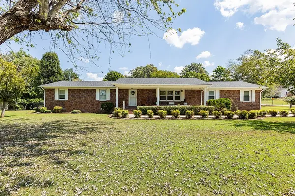 156 S Arrowhead Dr, Mcminnville, TN 37110