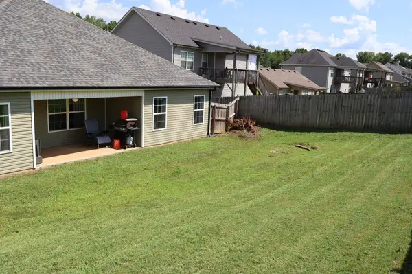 1355 Freedom Dr, Clarksville, TN 37042