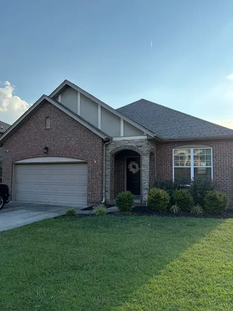 1061 Oakhall Dr, Mount Juliet, TN 37122