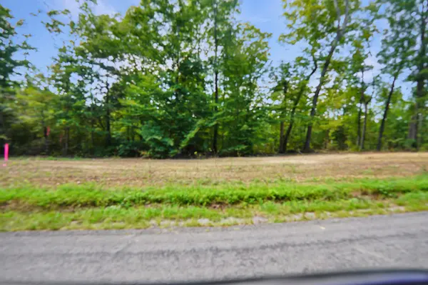 2 Freeman Fielder Rd, Stewart, TN 37175