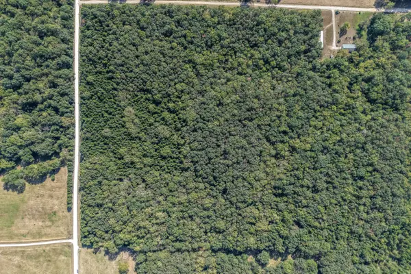 000 County Line Rd, Urbana, MO 65767
