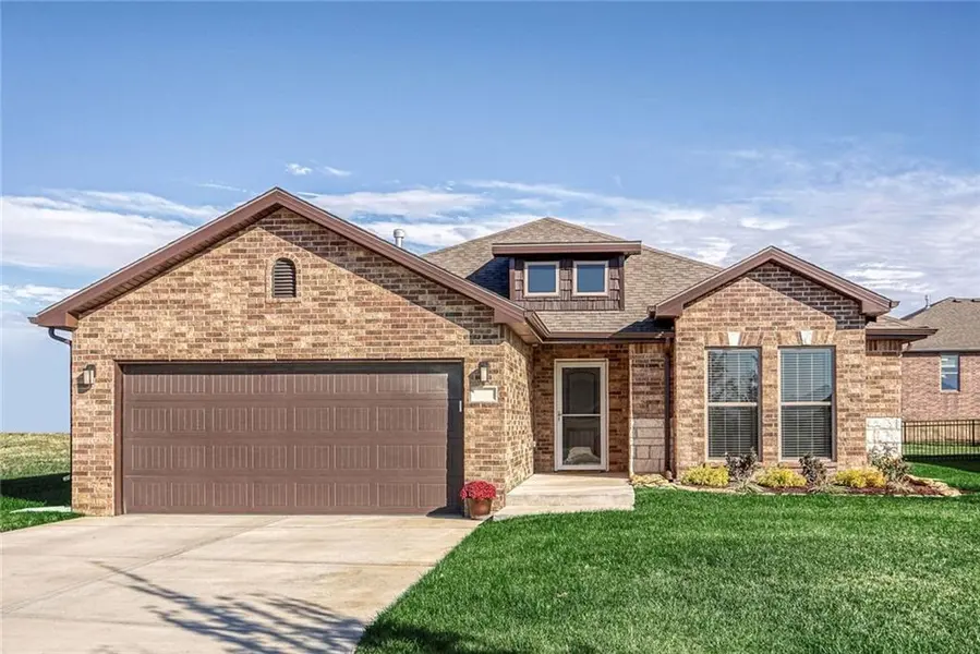 15624 Austin CT, Basehor, KS 66007