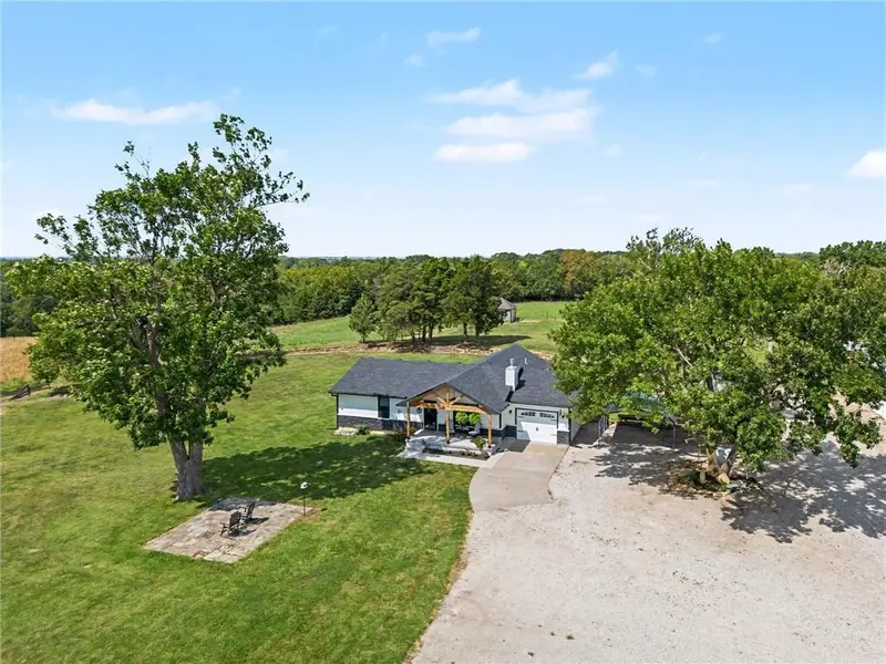 1434 US Hwy 75 HWY, Burlington, KS 66839
