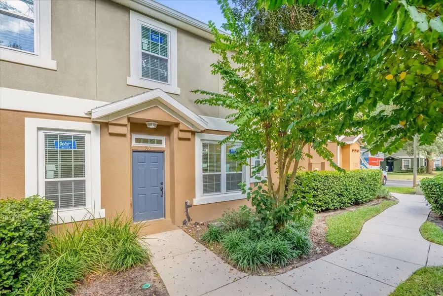 910 ASHWORTH OVERLOOK DR #A, Apopka, FL 32712