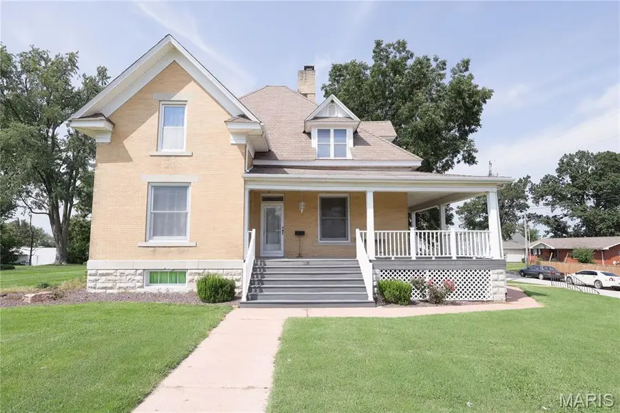 318 E Ste Marie ST, Perryville, MO 63775