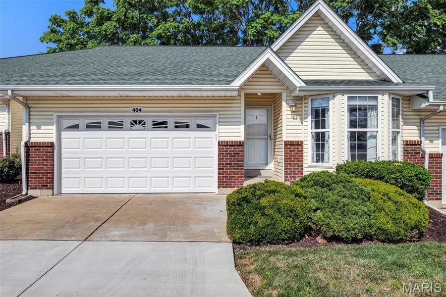 404 Cardinal Commons CT, St Peters, MO 63376