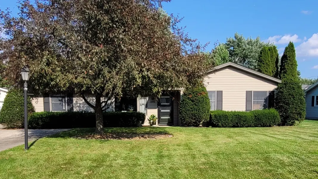 2412 Westline DR, Joliet, IL 60431