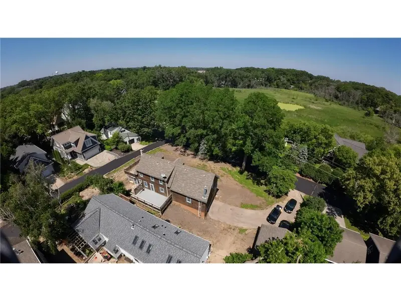 1202 La Salle ST, Wayzata, MN 55391