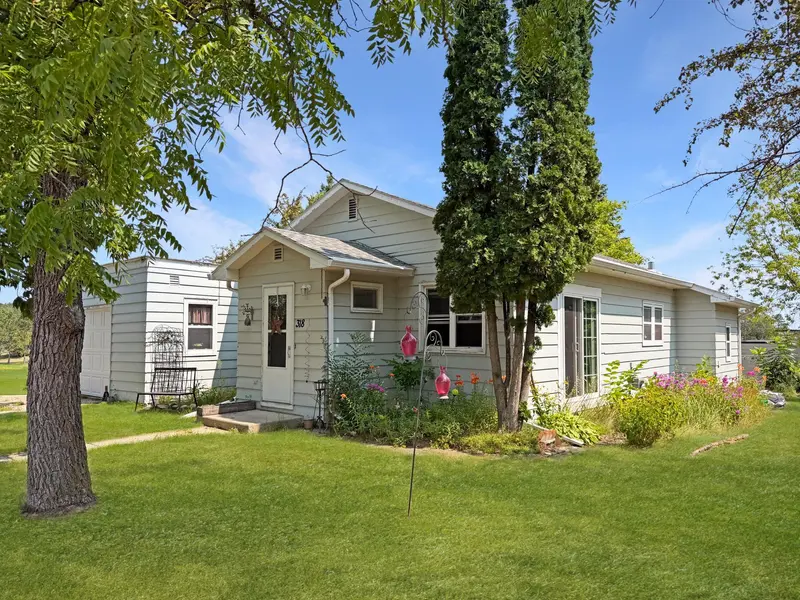 318 Clearwater AVE NW, Bagley, MN 56621