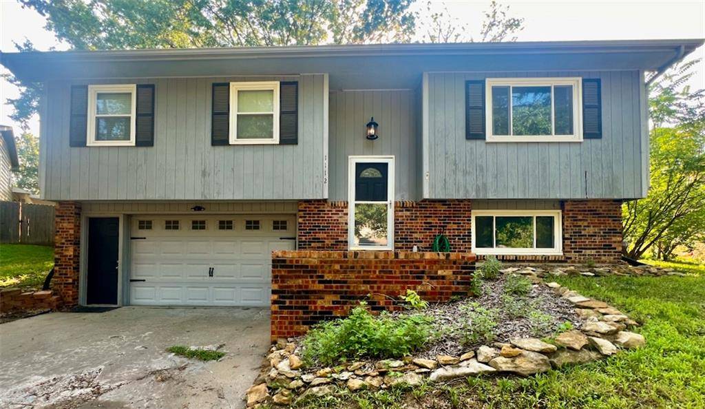 1112 Randall RD, Lawrence, KS 66049