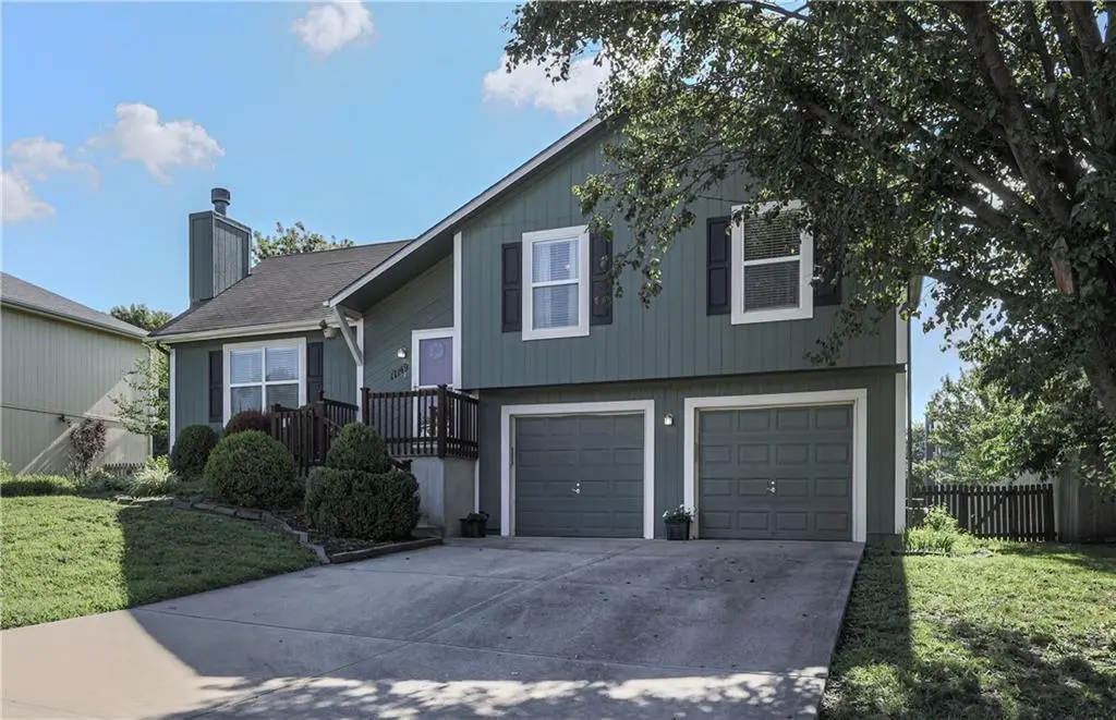 17149 Jessica ST, Gardner, KS 66030