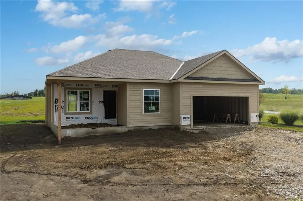 1784 N 157th TER, Basehor, KS 66007