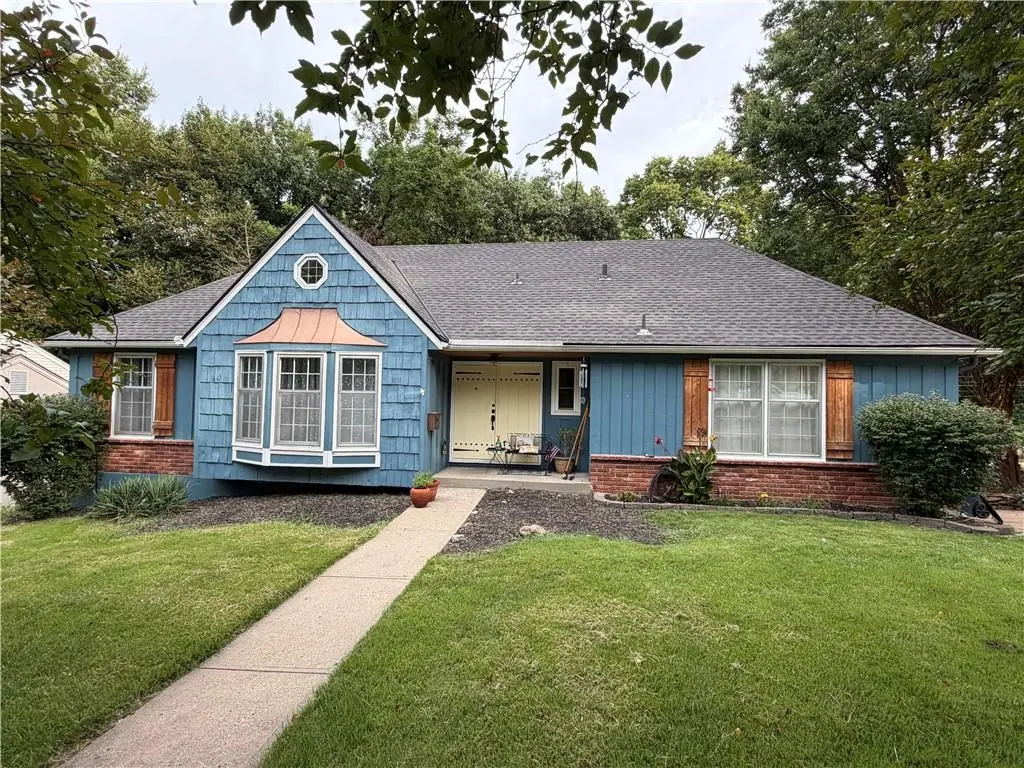 1308 E 97 TER, Kansas City, MO 64131