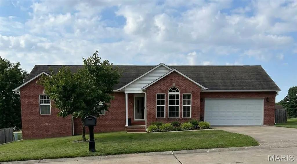 1425 Jennifer DR, Jackson, MO 63755